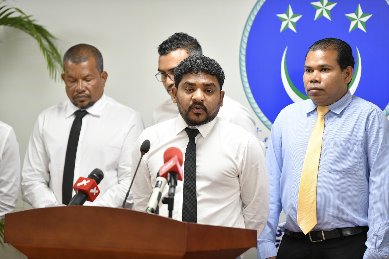 މަސްވެރިންނަށް ފައިސާ ނުލިބޭ މައްސަލަ މާދަމާ މަޖިލިހަށް ހުށަހަޅާނަން: އެމްޑީޕީ