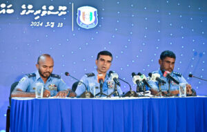 މާލޭ ސަރަހައްދުގައި ވަގަށް ނަގާ އުޅަނދުތަކުގެ އަސްލު އޮޅުވާލައިގެން ވިއްކަމުންދިޔަ މީހަކު ފުލުހުން ހައްޔަރުކޮށްފި