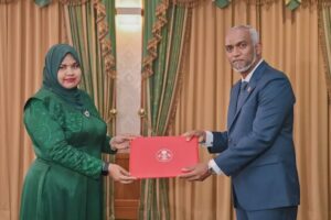 ތަޙުގީގުކުރަމުންދާ ސިހުރުގެ މައްސަލަ ހުށަހެޅީ ރައީސްގެ އާއިލާއިން ކަމަށް ބުނާވާހަކަ ފުލުހުންވެސް ދޮގު ކޮށްފި