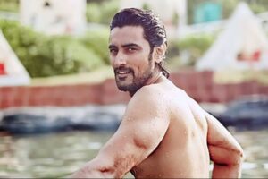 ސައިފްގެ ފިލްމަށް ކުނާލް