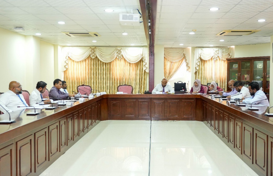 ސްކޭމްތަކާ ގުޅިގެން ކަމާބެހޭ އިދާރާތައް ކޮމިޓީއަށް ގެންނަނީ