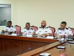 ރާއްޖެއަށް ހަތިޔާރު ގެނައުމުގެ މަގު އޮތީ ހުޅުވިފައި: ކަސްޓަމްސް