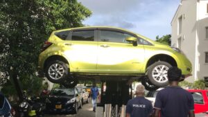 ރަޖިސްޓްރީނުކޮށް ގިނަ ދުވަސްތަކެއް ވަންދެން ހުޅުމާލޭގައި ޕާކުކޮށްފައިހުރި އުޅަނދުތައް ނެގުމުގެ މަސައްކަތް ފަށައިފި