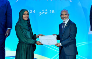 ރައީސް ދަރިކަނބަލުންނަށްވެސް ހައި އެޗީވާސް ސްކޮލަޝިޕް ލިބިލެއްވި