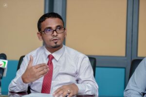 ރިސޯޓުތަކުން ރާއްޖޭގެ ބޭންކުތަކަށް ޑޮލަރު މާރުކުރާ އަދަދު މިވަގުތު ހުރީ އެންމެ ތިން އިންސައްތާގަ: މުނައްވަރު