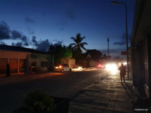 އައްޑޫ ކަރަންޓުގެ މައްސަލައަށް އަދިވެސް ހައްލެއް ނުލިބޭ، ކޮންމެ ދުވަހަކުވެސް 1 ގަޑިއިރަށް ދަނީ ކަރަންޓު ކަނޑަމުން