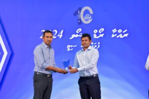 "ރައްކާ" ޕްރޮގްރާމަށް 10 އަހަރު ފުރުން ފާހަގަކުރުމަށް ބޭއްވި ހަފުލާ ނައިބު ރައީސް ޝަރަފުވެރިކޮށްދެއްވައިފި