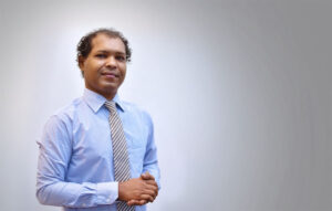 މަޖިލިސް ރައީސްގެ ގެކޮޅުގެ ޗީއޮފްސްޓާފަކަށް މުންޑޫ އާދަމް ހަލީމް