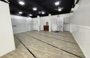 އައިޖީއެމްއެޗުގެ މިސްކިތުގައި ބަރަހަނާވި މީހަކު ފުލުހުން ހައްޔަރުކޮށްފި