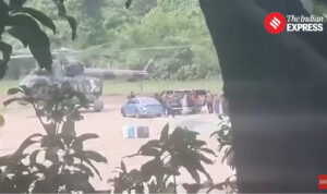 އިސްތިއުފާ ދެއްވުމަށްފަހު، ފިއަލްވާ ވަޑައިގެން ޝެއިޚް ހަސީނާ ހުންނެވީ އިންޑިއާގައި