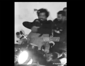 އަންހެނަކު ރަހީނުކޮށް ކަރުގައި ވަޅިޖެއްސި ފިރިހެންމީހާގެ ހާލު އަންނަނީ ރަގަޅުވަމުން