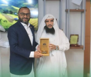 އަންނަ ހުކުރު ދުވަހު، ދެ މިސްކިތެއްގައި ބޭރުގެ ދެ ބޭފުޅު ޚުޠުބާ ދެއްވަނީ