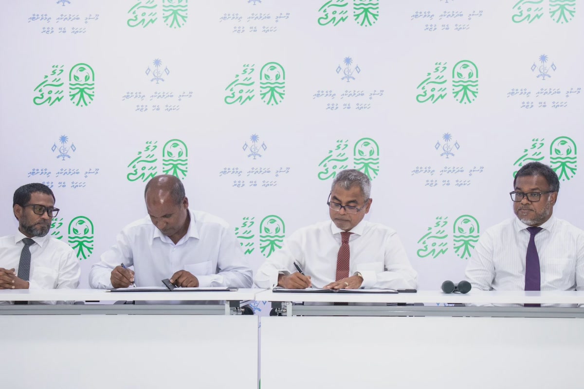 ކުނިމެނޭޖްކުރުމަށް ބޭނުންކުރާ ވަސީލަތްތައް 18 ރަށަކަށް ހަވާލުކޮށްފި