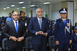 ރެޔާއިދުވާލު ދިވެހި ފުލުހުން ދެއްވާ ޒިންމާދާރު ޚިދުމަތަށް ރައީސްގެ ޝުކުރު