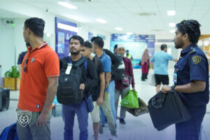 މި ސަރުކާރު ވެރިކަމަށް އައިފަހުން ހަތަރު ހާހަށްވުރެ ގިނަ ބިދޭސީން ޑީޕޯޓު ކޮށްފި