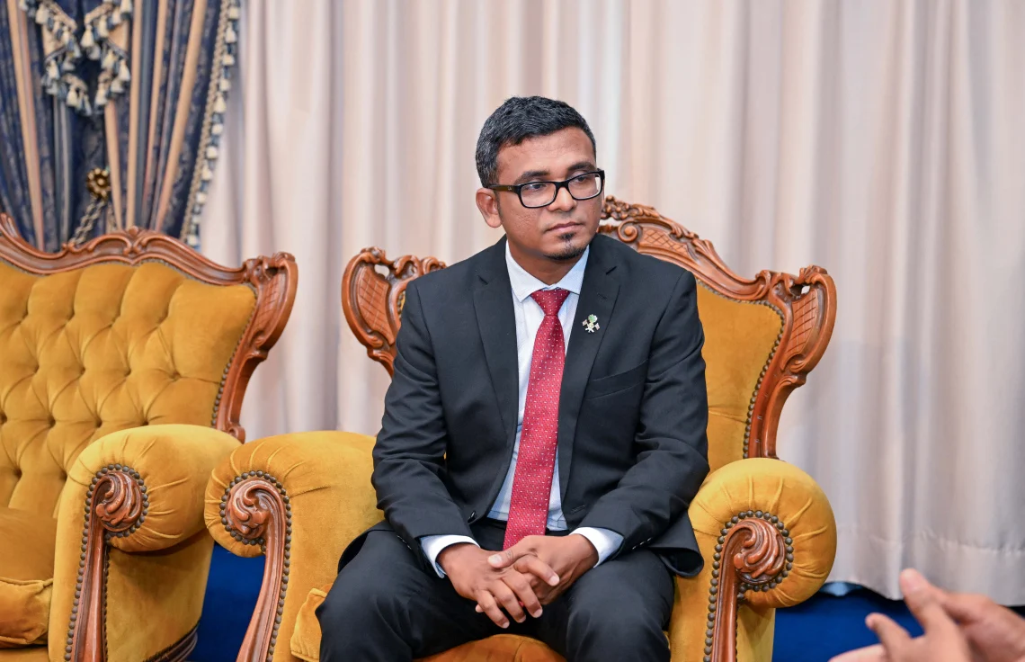 ގަވައިދަށް ގެނައި އިސްލާހުތަކާއެކު، ބޭންކިން ނިޒާމަށް ވަންނަ ޑޮލަރު އިތުރުވެ، ރުފިޔާގެ ޑިމާންޑް މަތިވާނެ: މުނައްވަރު