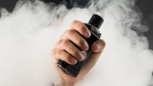 ބޮޑެތި ޖޫރިމަނާތަކާއެކު، ވޭޕް އެތެރެކުރުމާއި، ބޭނުން ކުރުމާއި، ވިއްކުމާއި ހިލޭ ބެހުންވެސް މަނާކުރުމަށް އިސްލާހު ހުށަހަޅައިފި