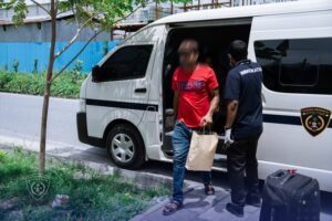 ހުޅުމާލޭގެ ދެ އެކޮމޮޑޭޝަން ބްލޮކެއް ބަލައި ފާސްކޮށް، އަށް މީހަކު އިމިގްރޭޝަންގެ ބެލުމުގެ ދަށަށް ގެންގޮސްފި