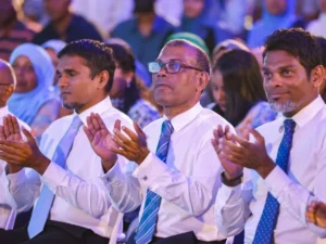 ގާނޫނުއަސާސީއަށް ގިނަ ބަދަލުތަކެއް ގެނައުމުން ޑިމޮކްރެޓްސް އިން ކަންބޮޑުވެއްޖެ