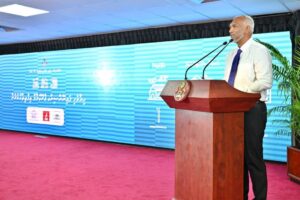 ސަރުކާރު އަބަދުވެސް މަސައްކަތްކުރަމުންދާނީ ރައްޔިތުންގެ ފަޅީގައި ތިބެގެން: ރައީސް