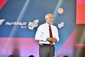 ޔާމީން މިނިވަންވެފައި ހުރީ ޝަރުއީ ދާއިރާއަށް ނުފޫޒު ނުފޯރުވާތީ: ރައީސް
