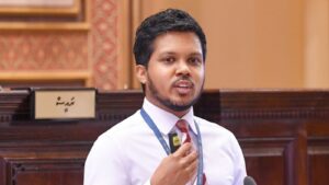 ޒިޔާއު ވަޒީފާއިން ވަކިކުރި މައްސަލައިގެ ބައްދަލުވުން ކުރިޔަށް ގެންދިޔައީ ސިއްރުކޮށްގެން