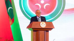 ދުނިޔޭގެ ސިޔާސީ މަޝްރަހު ބަދަލުވަމުންދާ ގޮތުން ރާއްޖެއަށް ކުއްލި ނުރައްކަލެއް ދިމާވުމަކީ އެކަށީގެންވާ ކަމެއް: މައުމޫން