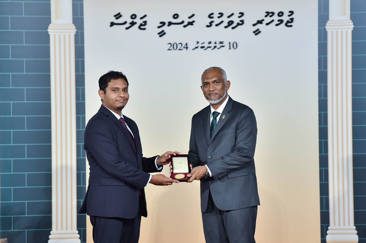 ދައުލަތަށް ޚިދުމަތް ކުރުމުގެ އިނާމު 97 ބޭފުޅަކަށް ދެެއްވަނީ