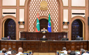 ގާނޫނުއަސާސީއަށް ގެނައި ބަދަލާ ގުޅިގެން 11 ޖަމިއްޔާއަކުން ކަންބޮޑުވެއްޖެ