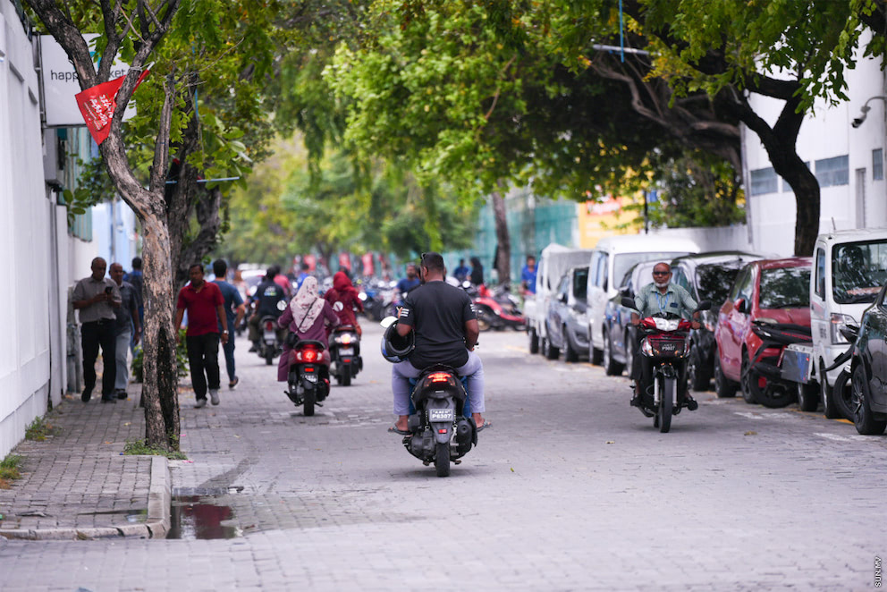 ރޭ އަމީނީ މަގުގައި ދެ އެކްސިޑެންޓެއް ހިނގާ އެކަކަށް އަނިޔާވެއްޖެ