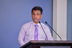 ދުންފަތުން ދުރުވުމަށް ބޭނުންކުރާ ނިކޮޓިން ޕެޗާއި ގަމް އާސަންދައިން ކަވަރުކުރާނެ: ނާޒިމް