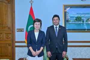 ނައިބު ރައީސްގެ އަރިހަށް ޗައިނާ ސަފީރު ވަދާއީ ޒިޔާރަތެއް ކުރައްވައިފި