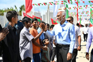 އަރިއަތޮޅު ދެކުނުބުރިއަށް ކުރެއްވި ރަސްމީ ދަތުރުފުޅު ރައީސް ނިންމަވާލައްވައިފި