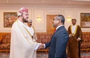 ޑރ. ހަލީލް އޮމާންގެ ބޮޑުވަޒީރާއި ބައްދަލު ކުރައްވައިފި