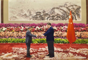 ޑރ. ފަޒީލް ނަޖީބު ސަފީރުކަމުގެ ފަތްކޮޅު އަރުވައިފި