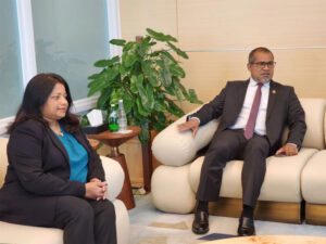 ޚަލީލު އޮމާންއަށް ފުރާވަޑައިގެންފި