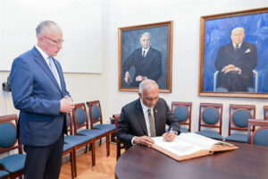 ރައީސުލްޖުމްހޫރިއްޔާ، ޓާރްޓޫ ޔުނިވަރސިޓީއަށް ޒިޔާރަތްކުރައްވައިފި