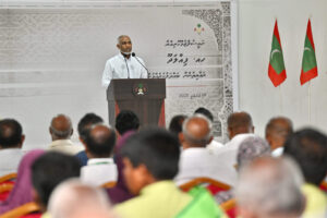 ފިއްލަދޫގެ ތަރައްޤީއަށް އެންމެ އިސްކަމެއް ދޭނީ އެރަށުގެ މަގުތައް ޒަމާނީ ފެންވަރަށް ތަރައްޤީކުރުމަށް: ރައީސް