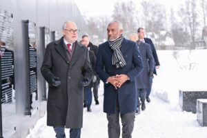 އެސްޓޯނިއާއަށް ކުރެއްވި ތާރީޚީ ދަތުރުފުޅު ނިންމަވާލެއްވުމަށްފަހު ރައީސް މާލެ ވަޑައިގެންފި