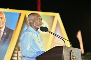 ރަށްރަށުން މީހުން މާލެއަށް ޖަމާކުރުމަކީ ސިޔާސަތެއް ނޫން: ރައީސް