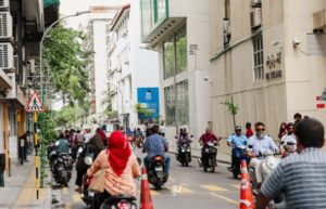 ކާރަކާއި ޕިކަޕެއް މުޑިއަރާ އަމީނީ މަގުގައި އެކްސިޑެންޓެއް ހިނގައިފި