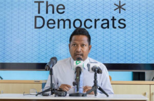 އެމްޑީޕީ އާއި ޑިމޮކްރެޓްސް އެއްބައިވުމަށް ނަޝީދުގެ ހުށަހެޅުމަށް އިމްތިޔާޒު ފަހުމީގެ މަރުހަބާ!