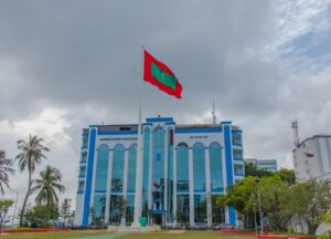 48 ގަޑިއިރު ތެރޭގައި ގެއްލުނު 4 ލައްކައަށްވުރެ ގިނަ ރުފިޔާ ހޯދައި، މާލެތެރެ ބެލެހެއްޓުން ވަރުގަދަކޮށްފި