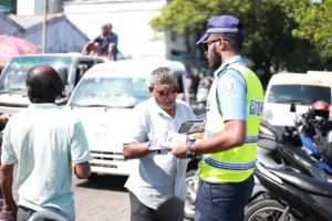 މާލޭގެ މަގުތަކުގެ އަމާންކަން ކަށަވަރުކުރުމަށް 30،000 އަށްވުރެ ގިނަ އުޅަނދު ޗެކްކޮށް ފިޔަވަޅު އަޅައިފި