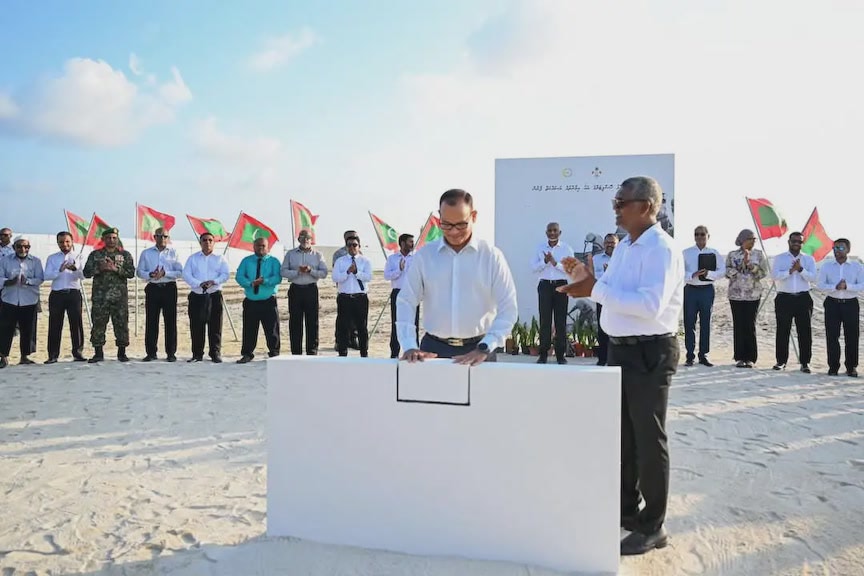 ދ. އަތޮޅު ހޮސްޕިޓަލްގެ އައު އިމާރާތުގެ ބިންގާ އަޅައިފި