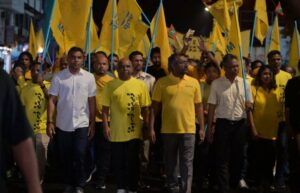 އެމްޑީޕީގެ ބޮޑު ހިގާލުން ދުރައް ދެއްކިއިރު ރާއްޖެ ޓީވީން ގެނައި ލަވައެއްގެ މައްސަލަ ބްރޯޑްކޮމްއިން ބަލަން ފަށައިފި