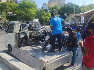 މާލޭގެ މަގުތަކުގައި ގިނަ ދުވަސްވެ ބޭނުން ނުކޮށް ހުރި 235 އުޅަނދެއް ފުލުހުން ޓޯކޮށްފި