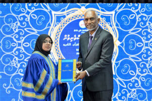 ރައީސުލްޖުމްހޫރިއްޔާގެ ދެކަނބަލުން ޙާފިޡުން ދަސްވެނިވުމުގެ ރަސްމިއްޔާތު ޝަރަފުވެރިކޮށްދެއްވައިފި