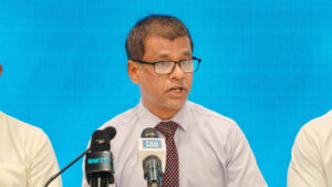 ރަށްރަށުގެ ސިއްހީ ނިޒާމަށް ކުރިމަތިވެފައިވާ އެންމެ ބޮޑު އެއް ގޮންޖެހުމަކީ މަރާމާތުކުރުމާއި އިތުރަށް ތަރައްގީ ނުކުރެވުން: ނާޒިމް