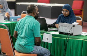 ފިޠުރު ޒަކާތް އެއްހަމަކޮށް، ކޮންމެ ފަޤީރަކަށް 4500 ރުފިޔާ ދެނީ